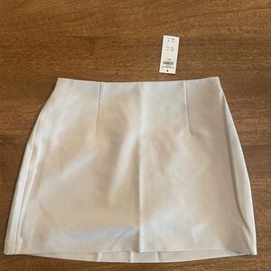 Abercrombie Scarlett Mini Skort, size small, color light taupe